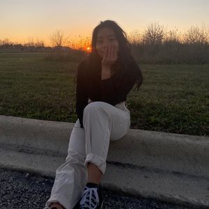 Meet your Posher, Nicole